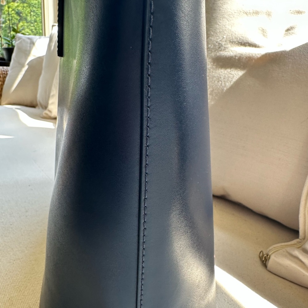 Kate Spade Dark Blue Tote with Pink Accent - Picture 5 of 10